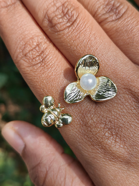 Flower Bee Ring