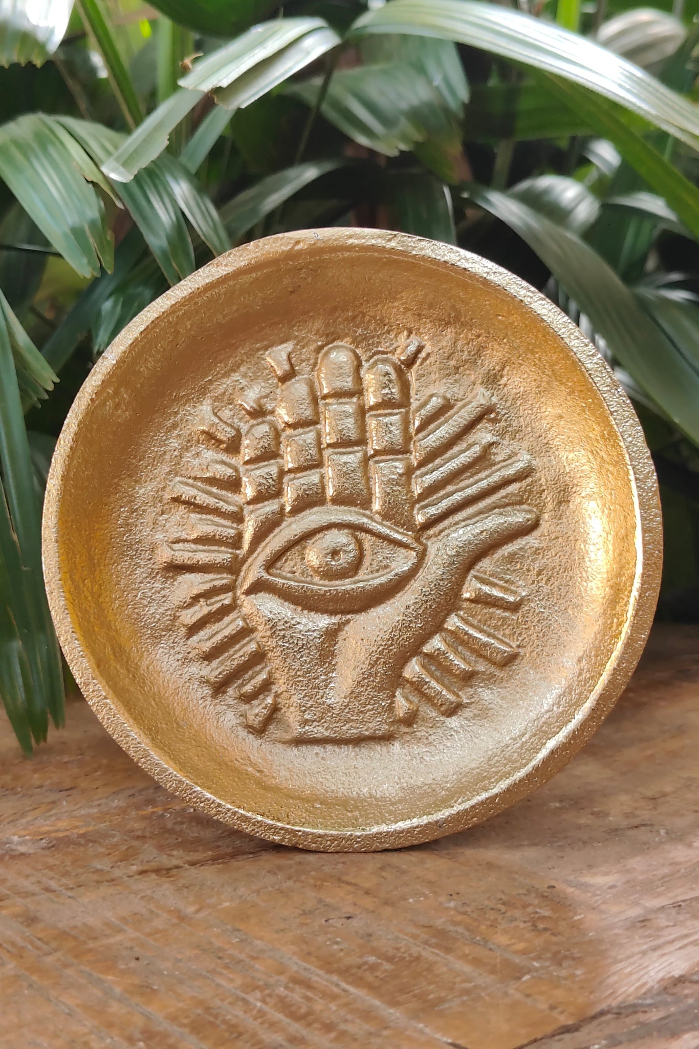 Hand Eye Plate - Gold