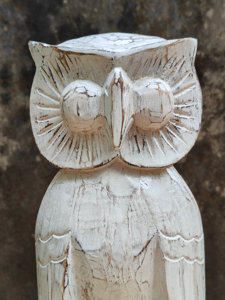 Hoot Statue - White