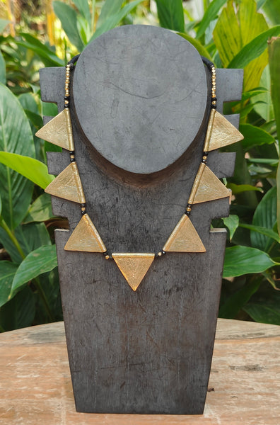 Big Triangle Choker