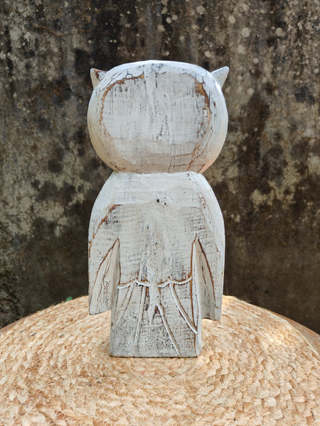 Hoot Statue - White